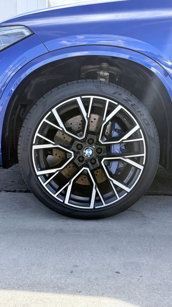 BMW Y-spoke wheel before tracing