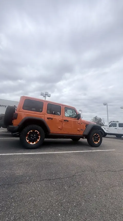 Jeep Wrangler Rubicon — Punisher Orange — After — Jeep + wheels matched