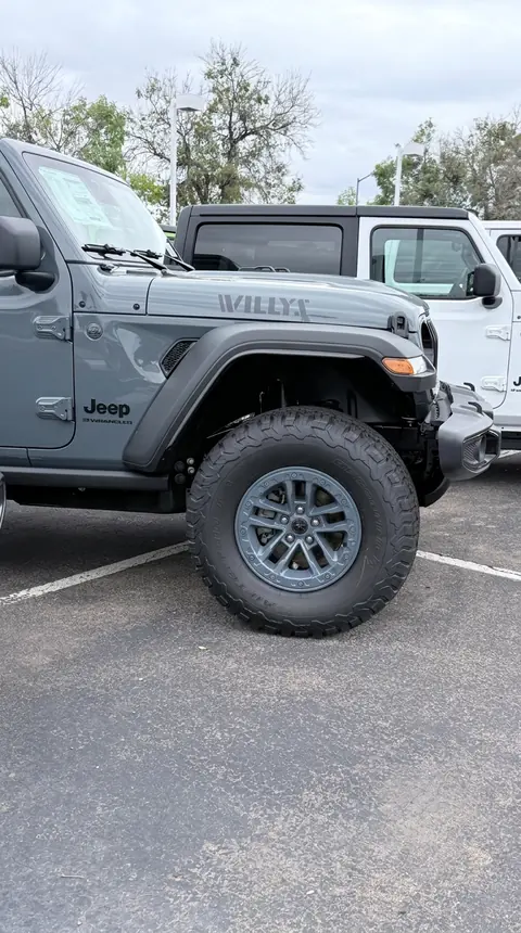 Jeep Wrangler Willys — Sting Gray — After — Jeep + wheels matched